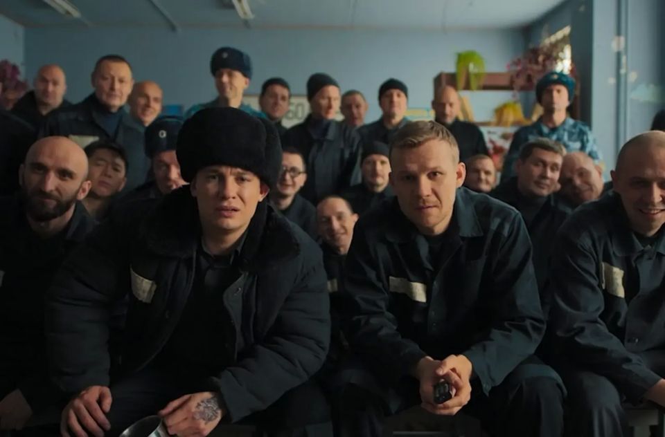 Новая комедия «Театральная зона»: сериал о «понятиях» и борьбе за свободу с Кологривым выйдет 1 июля 2025 года