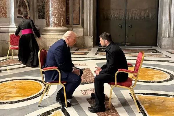 Раскрыт секрет третьего стула на встрече Трампа с Зеленским: в дураках остался не только Макрон