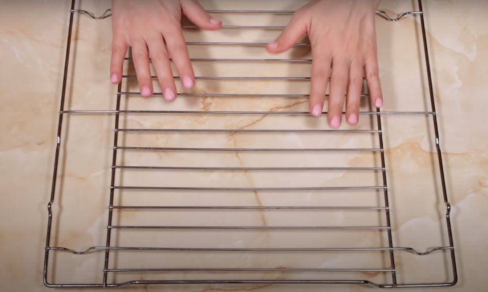 Как использовать решетку духовки: неожиданные кулинарные идеи