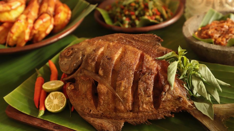 Самая дешевая костлявая рыба превратится в ресторанное блюдо: вот как ее жарят японцы