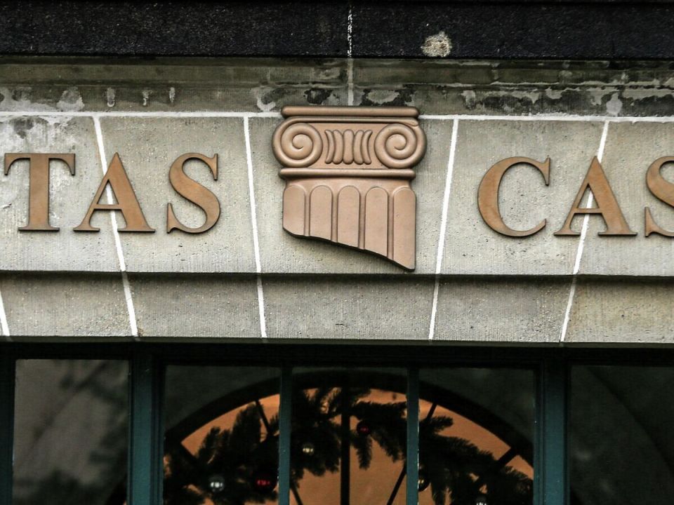 Российские саночники могут выступать в нейтральном статусе: новый поворот в спортивной политике