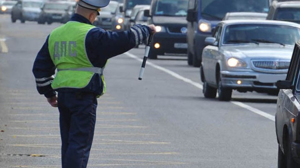 Новые правила и штрафы на дороге: как изменится жизнь водителей в 2025 году