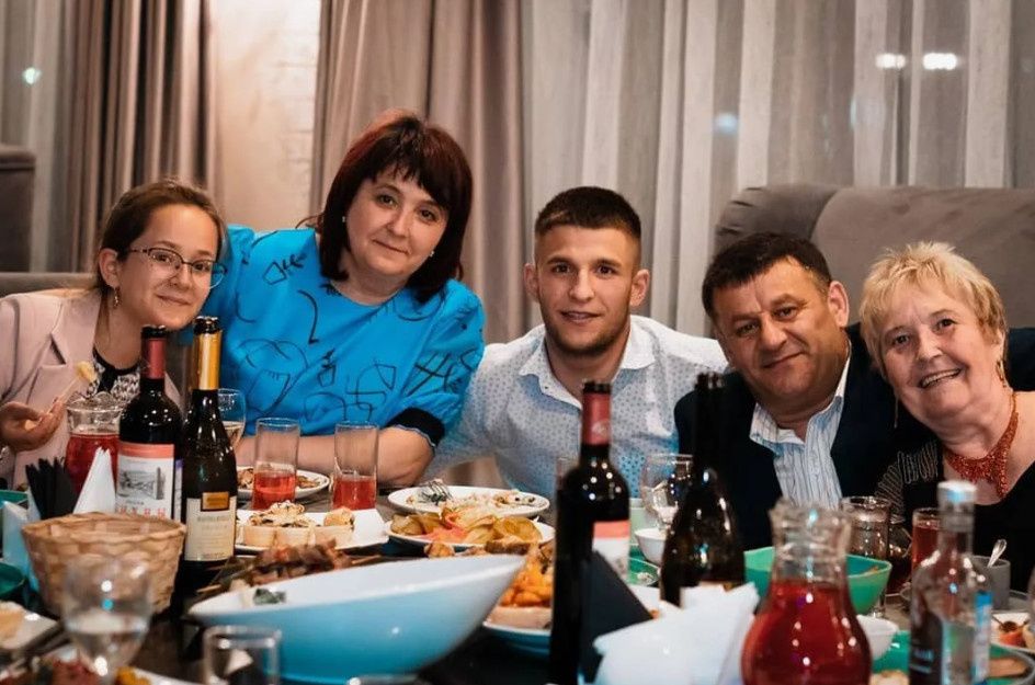 Неожиданные гости: как сохранить комфорт в семейных отношениях