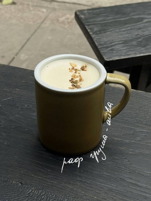 Полдень: уютные традиции домашнего кафе с пряным кофе и уникальными джемами