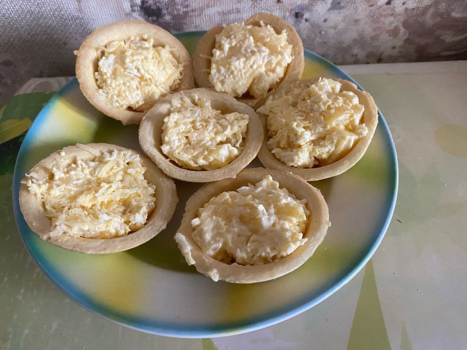 Необычные тарталетки с ананасами: закуска, которая покорит ваших гостей