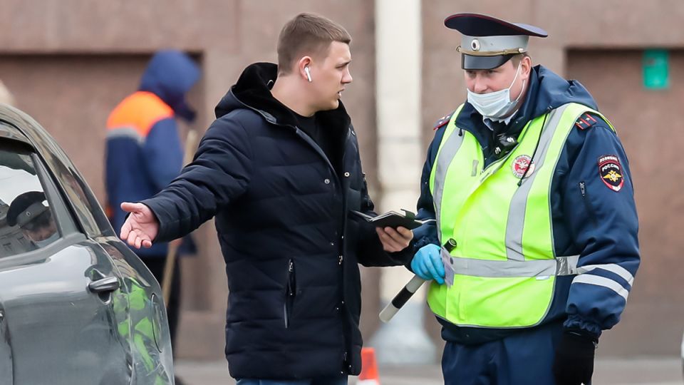 Зачем жёлтый сигнал стал ловушкой для водителей и что это значит для повседневной езды