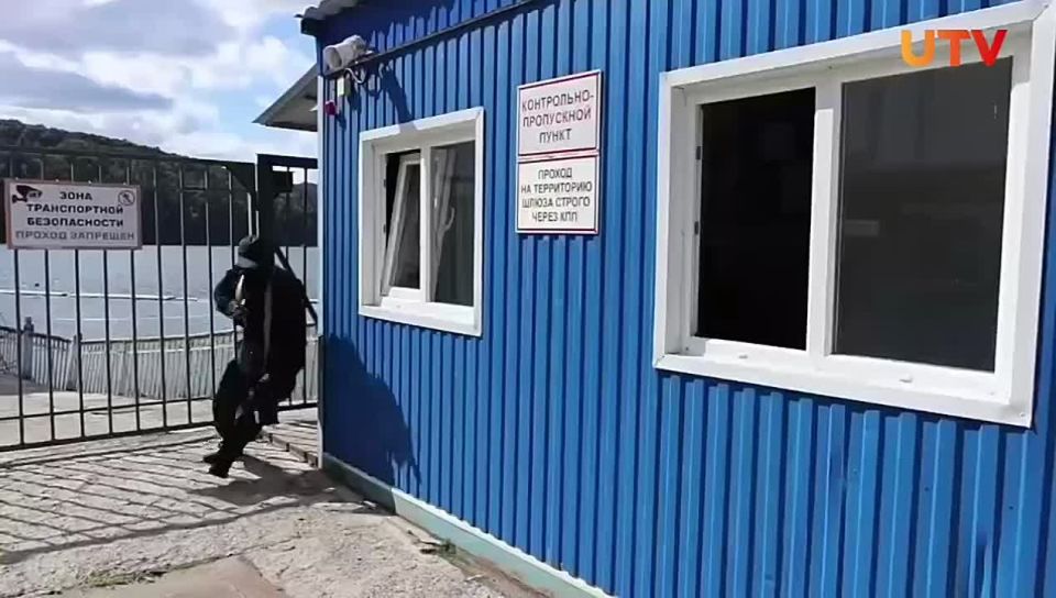       :      