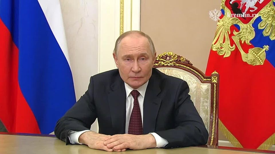 Президент России поздравил учителей с профессиональным праздником