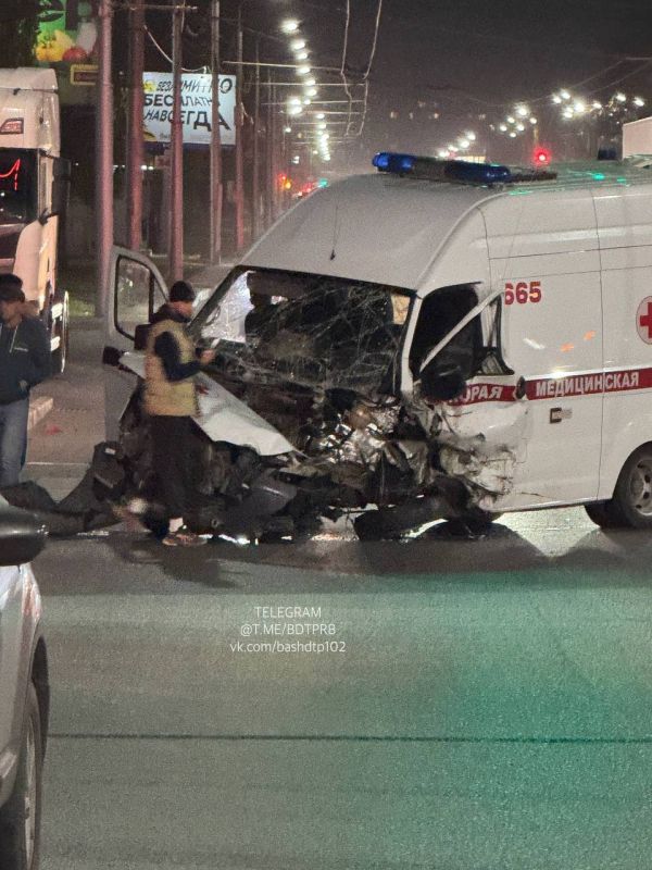 В Уфе произошло ДТП с участием скорой помощи