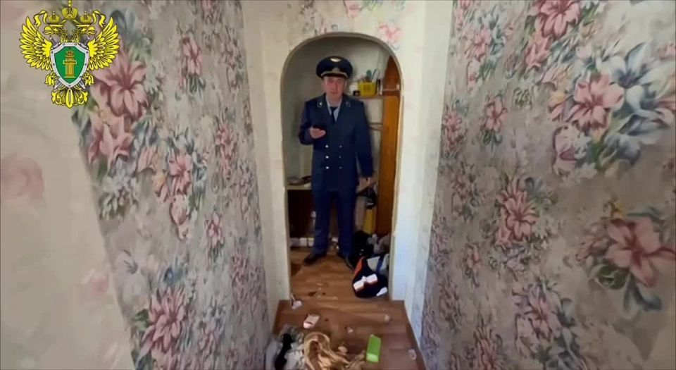 Отец выбросил в окно свою трехлетнюю дочь в Уфе