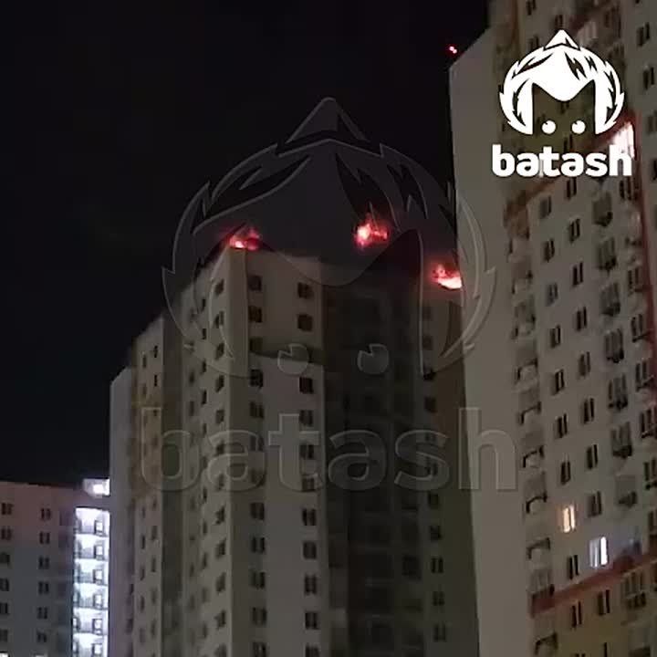 Горит ЖК "Новаленд" в Затоне