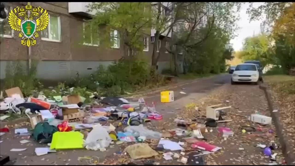 Отец выбросил из окна четвертого этажа трехлетнюю дочь в Уфе — ребенок в больнице в тяжелом состоянии