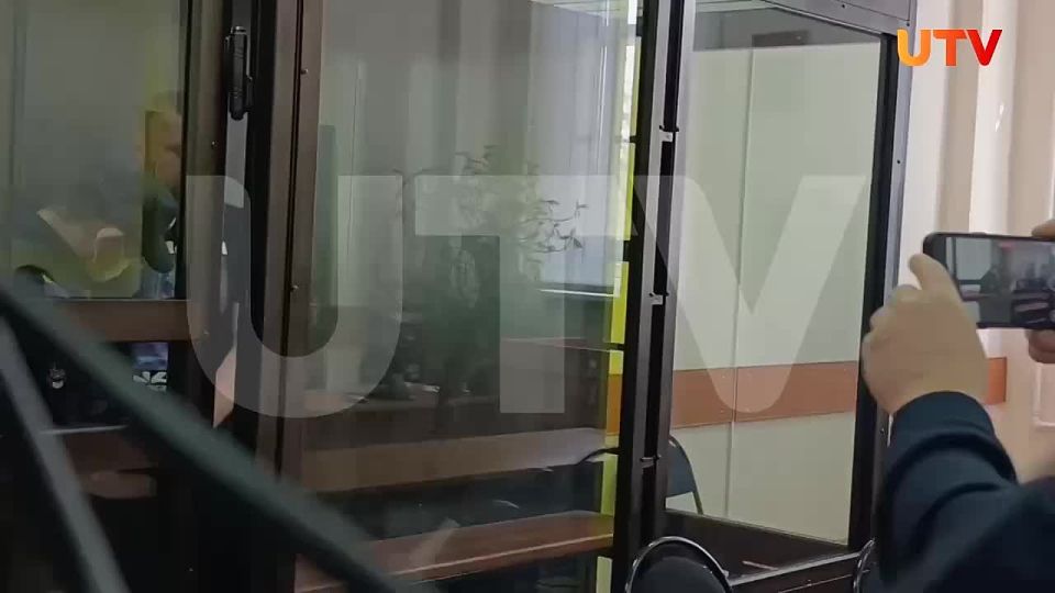 Прямо сейчас в Уфе будут избирать меру пресечения мужчине, который выбросил свою трехлетнюю дочь из окна