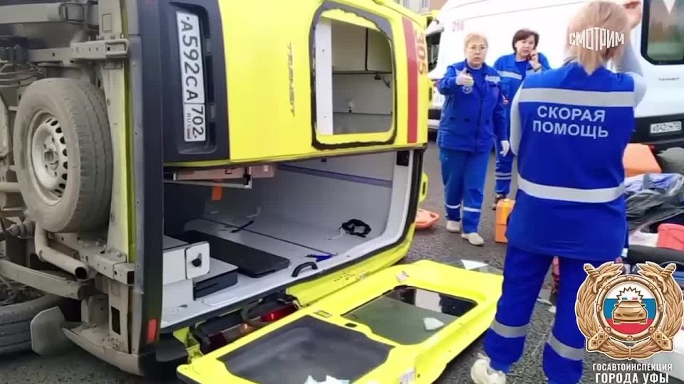 Пять человек пострадали в результате ДТП с машиной скорой помощи и внедорожником в Уфе, сообщает Госавтоинспекция Башкирии