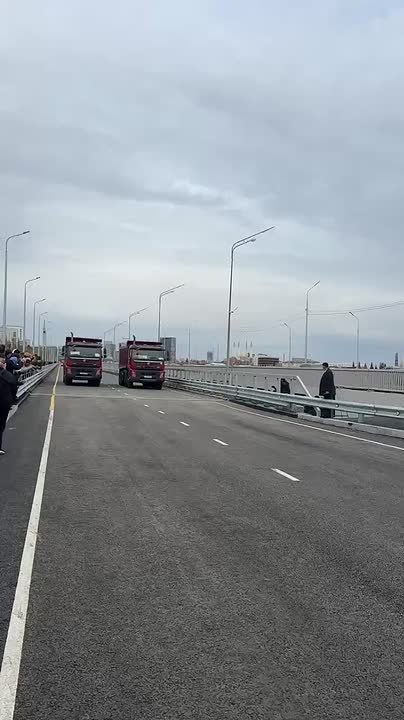 Запустили движение по "новому" старому мосту через Белую