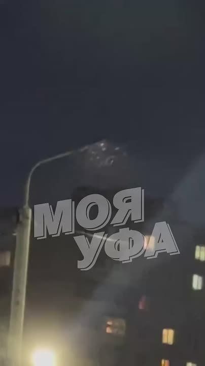 В Уфе пошел первый снег. Видео от нашего подписчика Ну, здравствуй, зима! Прислать новость "Моя Уфа" в ТG | VK | MAХ - подписывайтесь