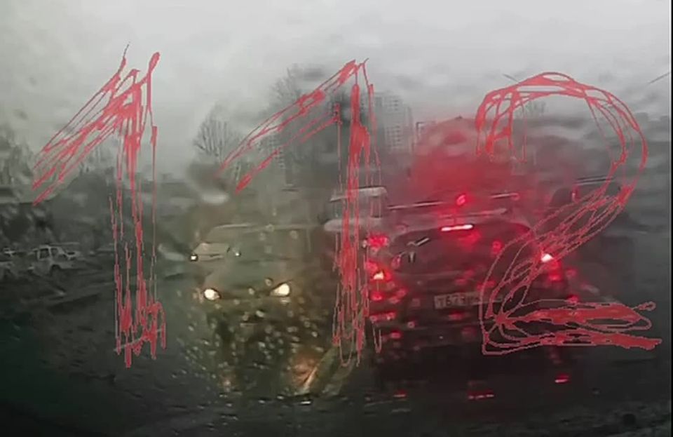 В массовом ДТП с двумя погибшими на улице Новоженова пострадали восемь человек