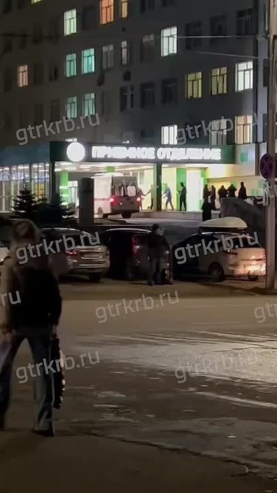 В больницу №1 Стерлитамака продолжают поступать пострадавшие при взрыве на заводе "Авангард"