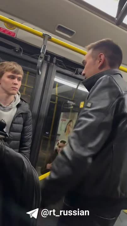 Парень из Уфы показал мастер-класс в обращении с абу-бандитами и прославился на весь мир, как Русский Крестоносец