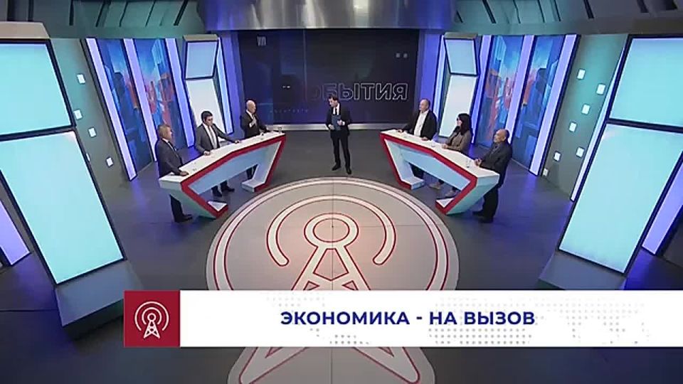 Страна — не предприятие. Заместитель председателя Госдумы от политической партии «Справедливая Россия — Патриоты — За правду» Александр Бабаков высказал мнение о том, что качество жизни в регионах — это главный приоритет