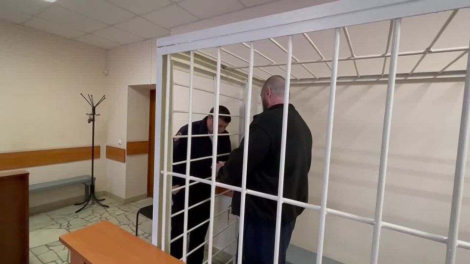 Почти 10 лет колонии строгого режима дали уфимцу, который выбросил жену из окна пятого этажа