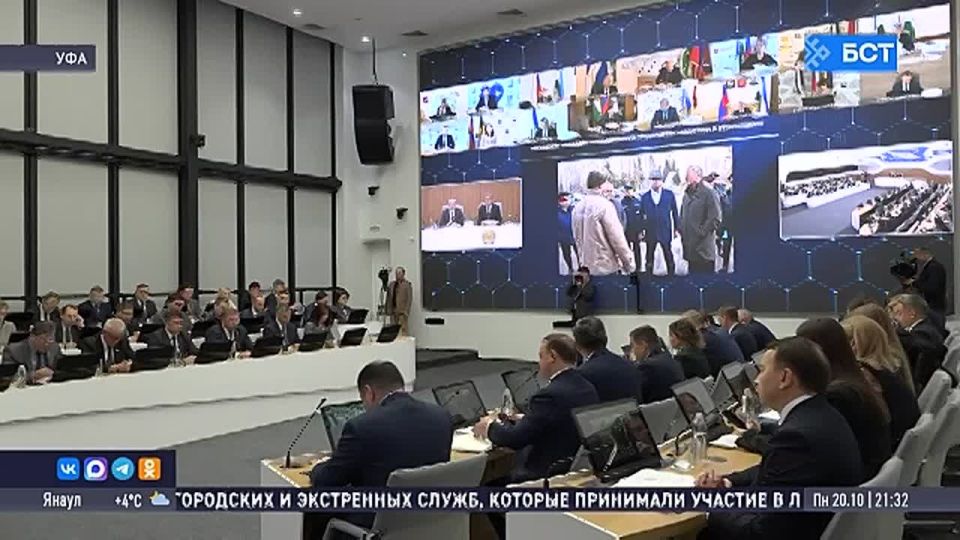 Помощь пострадавшим в Стерлитамаке и господдержка аграриев: итоги оперативки с Радием Хабировым