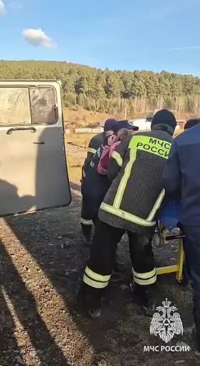 Операция спасения Полины Захаровой на фото и видео от МЧС
