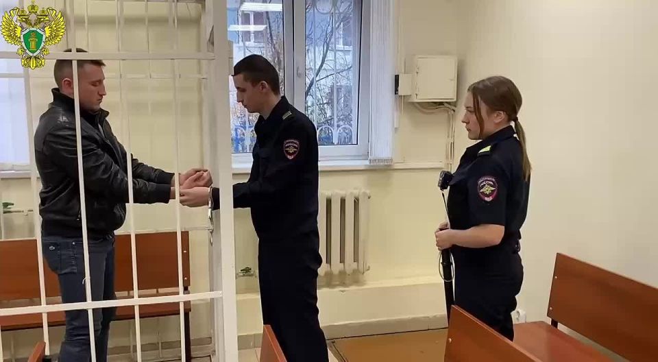 С учетом позиции прокуратуры Кармаскалинского района суд избрал в отношении мужчины, обвиняемого по ч. 2 ст. 213 УК РФ (хулиганство), меру пресечения в виде заключения под стражу до 20 декабря 2025 года