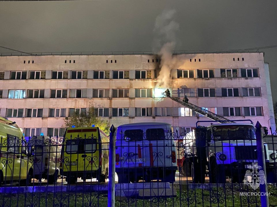 Пожар в Республиканской клинической больнице им. Г.Г. Куватова в Уфе локализован