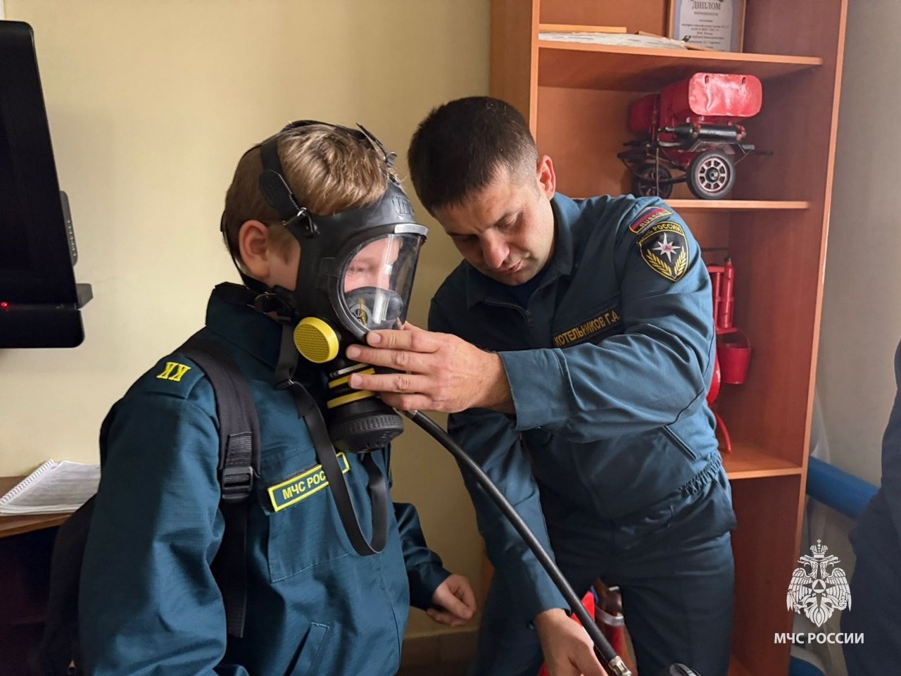 Месячник безопасности: давлекановские кадеты знакомятся с работой пожарных Месячник безопасности: давлекановские кадеты знакомятся с работой пожарных