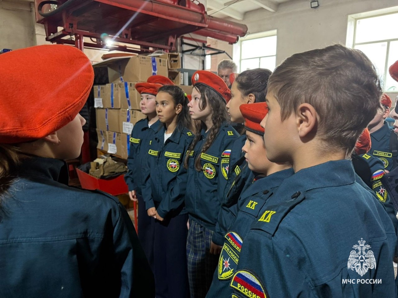 Месячник безопасности: давлекановские кадеты знакомятся с работой пожарных Месячник безопасности: давлекановские кадеты знакомятся с работой пожарных