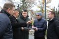 Ратмир Мавлиев: Не раз говорил, что пешеходная зона на некоторых участках проспекта Октября организована хаотично, пересекается с парковкой