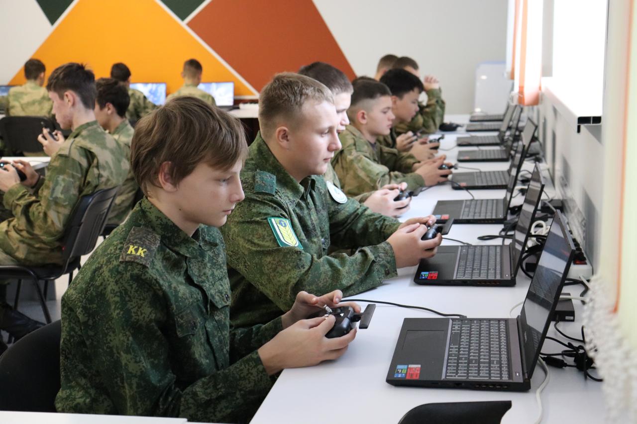 В военно-патриотическом парке «Патриот» завершилась профильная смена «Юный спецназовец»