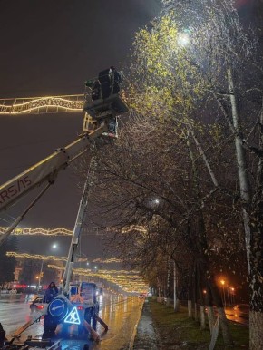 В Уфе уличную иллюминацию готовят к Новому году