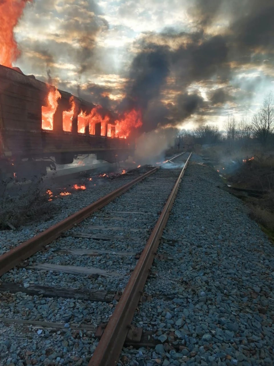 Уфимские транспортные полицейские установили несовершеннолетних, которые подожгли вагон на станции Урман