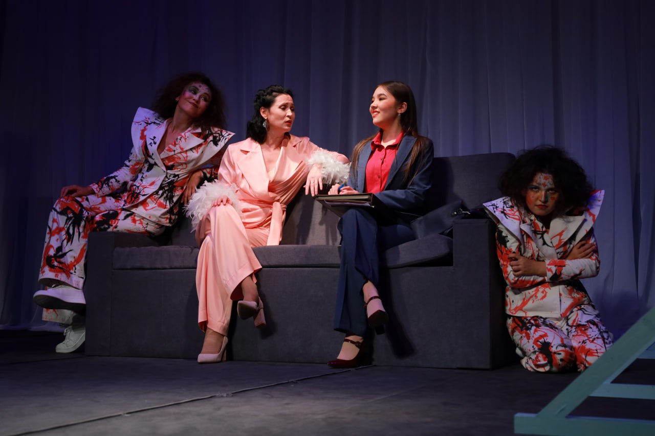 В Стерлитамакском государственном театрально-концертном объединении открыт XXXV творческий сезон башкирского драматического театра им.Ильшата Юмагулова В Стерлитамакском государственном театрально-концертном объединении открыт XXXV творческий сезон башкирского драматического театра им.Ильшата Юмагулова