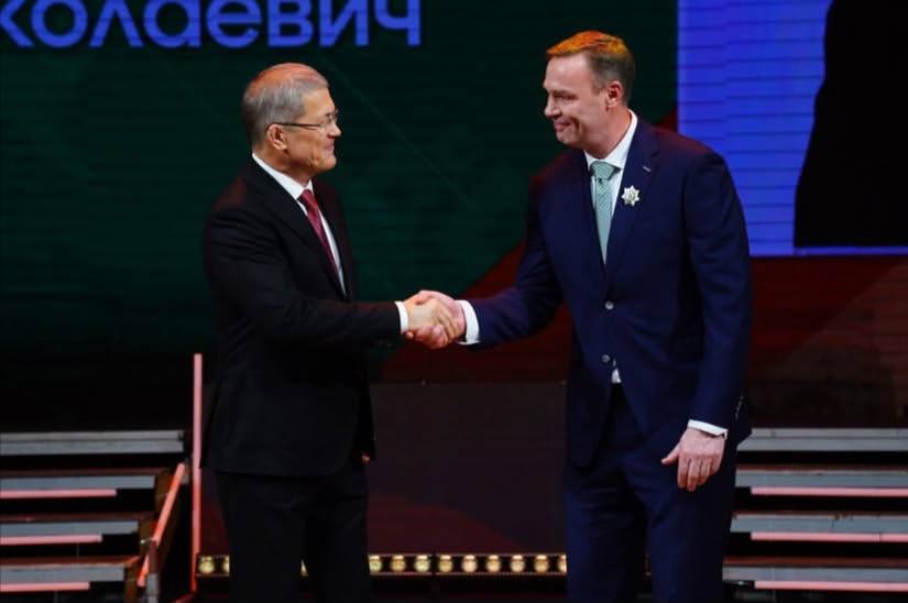 Тренер ХК СЮ Виктор Козлов стал кавалером ордена Салавата Юлаева»