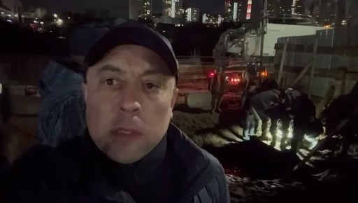 Три бригады «Уфаводоканала» устраняют утечку на улице Ленина