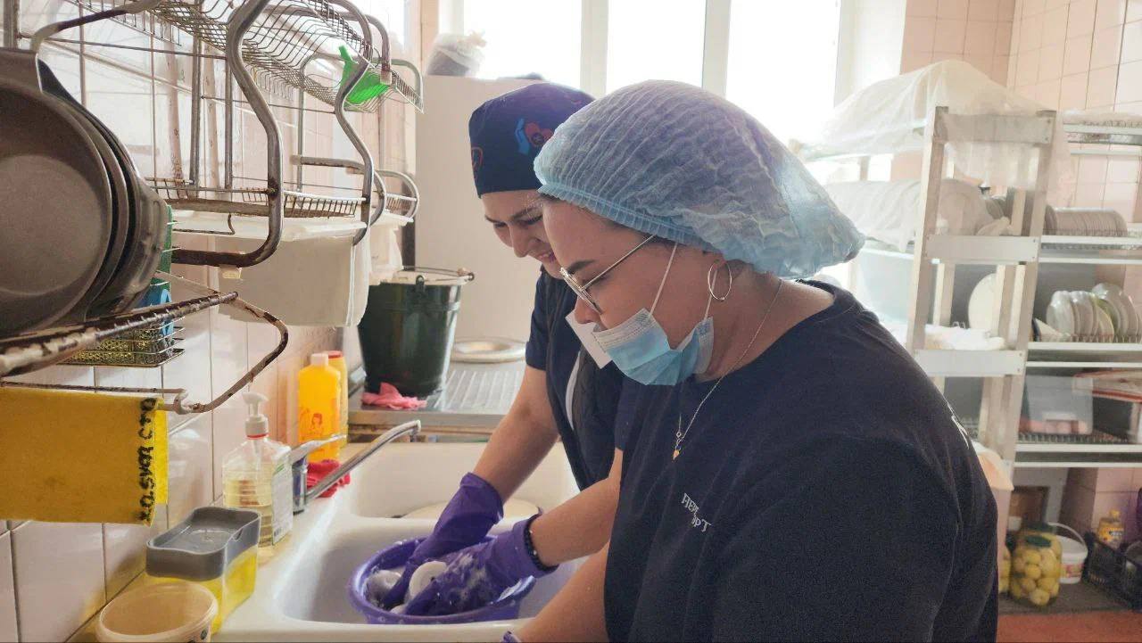 1 Волонтеры из Башкирии год ухаживают за ранеными бойцами в Луганске 1 Волонтеры из Башкирии год ухаживают за ранеными бойцами в Луганске