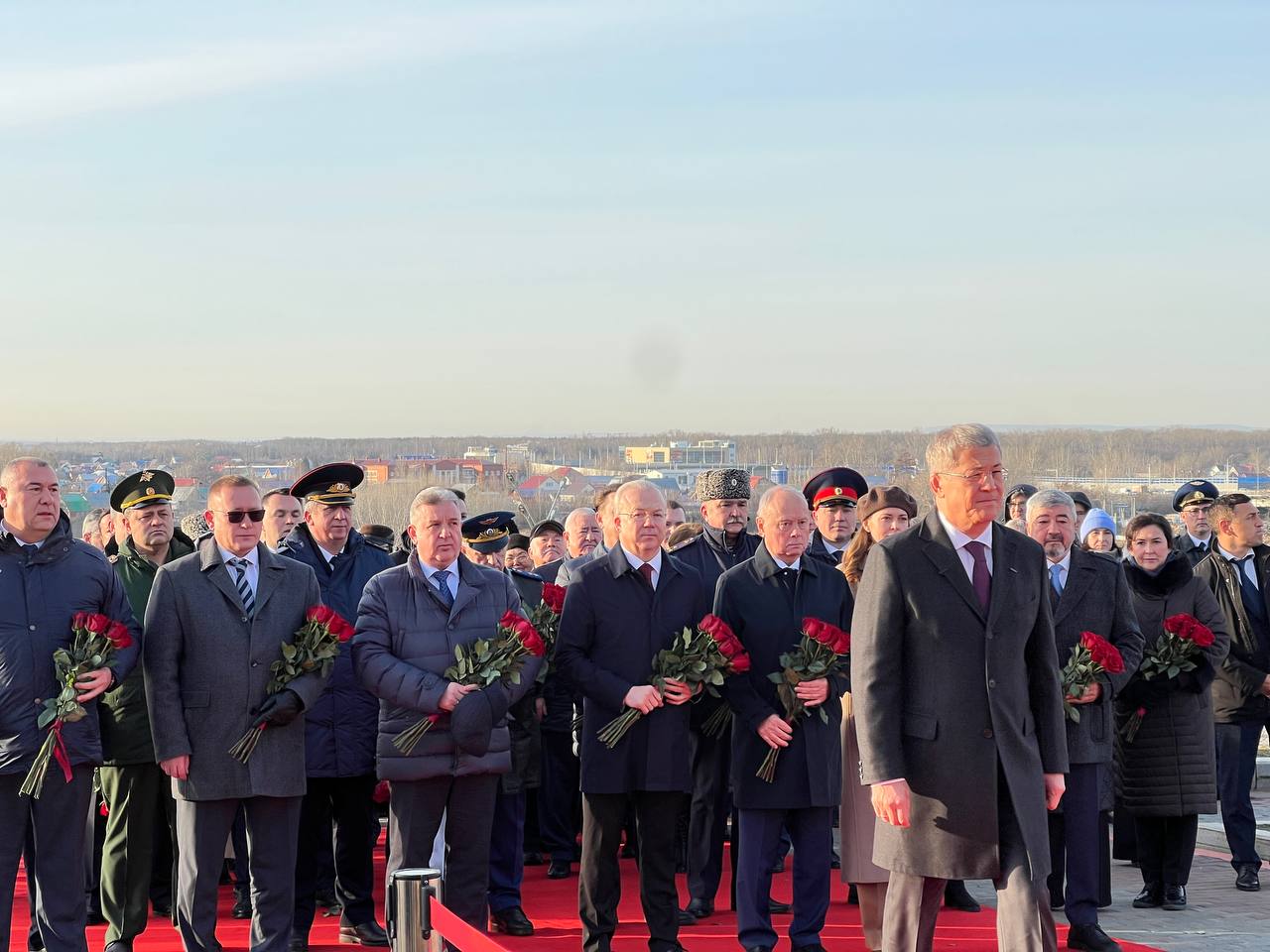 Первый заместитель руководителя следственного управления республики принял участие в торжественном мероприятии, посвященном Дню народного единства Первый заместитель руководителя следственного управления республики принял участие в торжественном мероприятии, посвященном Дню народного единства