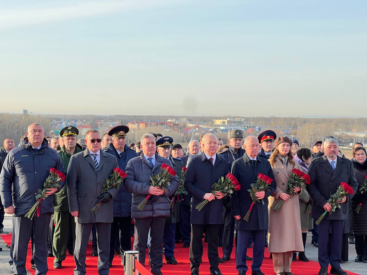 Первый заместитель руководителя следственного управления республики принял участие в торжественном мероприятии, посвященном Дню народного единства Первый заместитель руководителя следственного управления республики принял участие в торжественном мероприятии, посвященном Дню народного единства