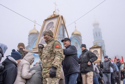 Жители Башкирии прошли крестным ходом в День народного единства