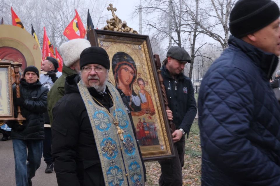 В Стерлитамаке состоялся Крестный ход и освящение часовни В Стерлитамаке состоялся Крестный ход и освящение часовни