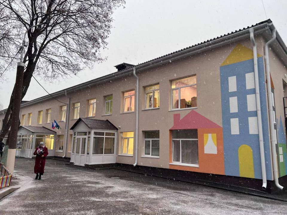 Ратмир Мавлиев: Завершили капитальный ремонт в детском саду № 20. Это первое обновление после строительства с 1962 года Ратмир Мавлиев: Завершили капитальный ремонт в детском саду № 20. Это первое обновление после строительства с 1962 года