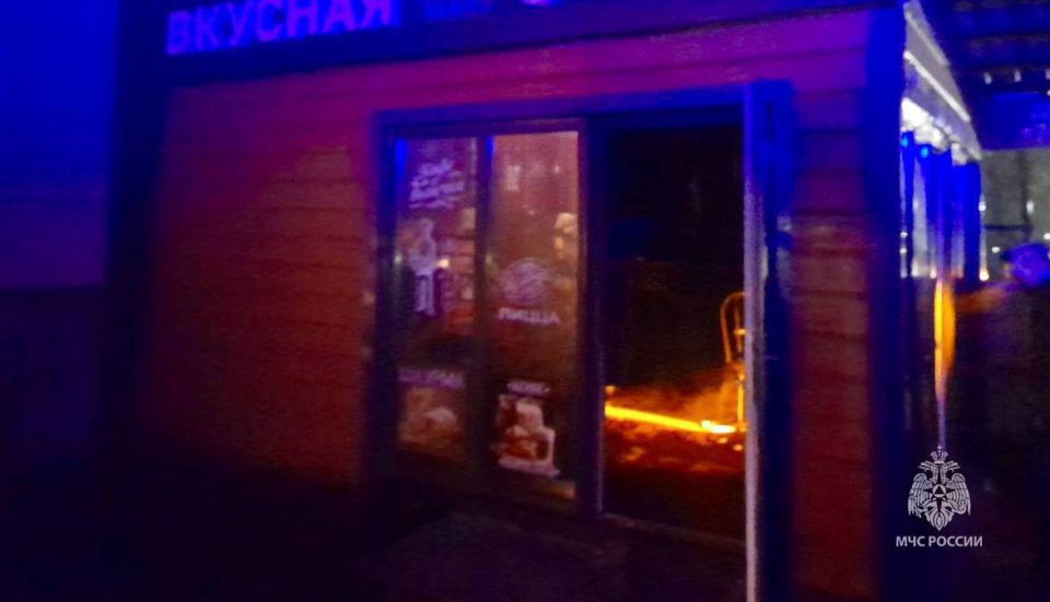 Пожар в Уфимском районе. В МЧС Башкортостана поступило сообщение о возгорании в магазине доставки еды» в селе Михайловка Пожар в Уфимском районе. В МЧС Башкортостана поступило сообщение о возгорании в магазине доставки еды» в селе Михайловка