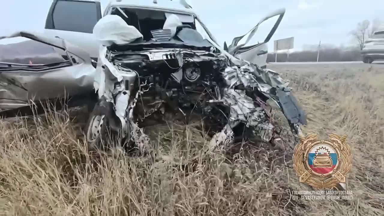 Сотрудники Госавтоинспекции Зианчуринского района выясняют обстоятельства ДТП с погибшим