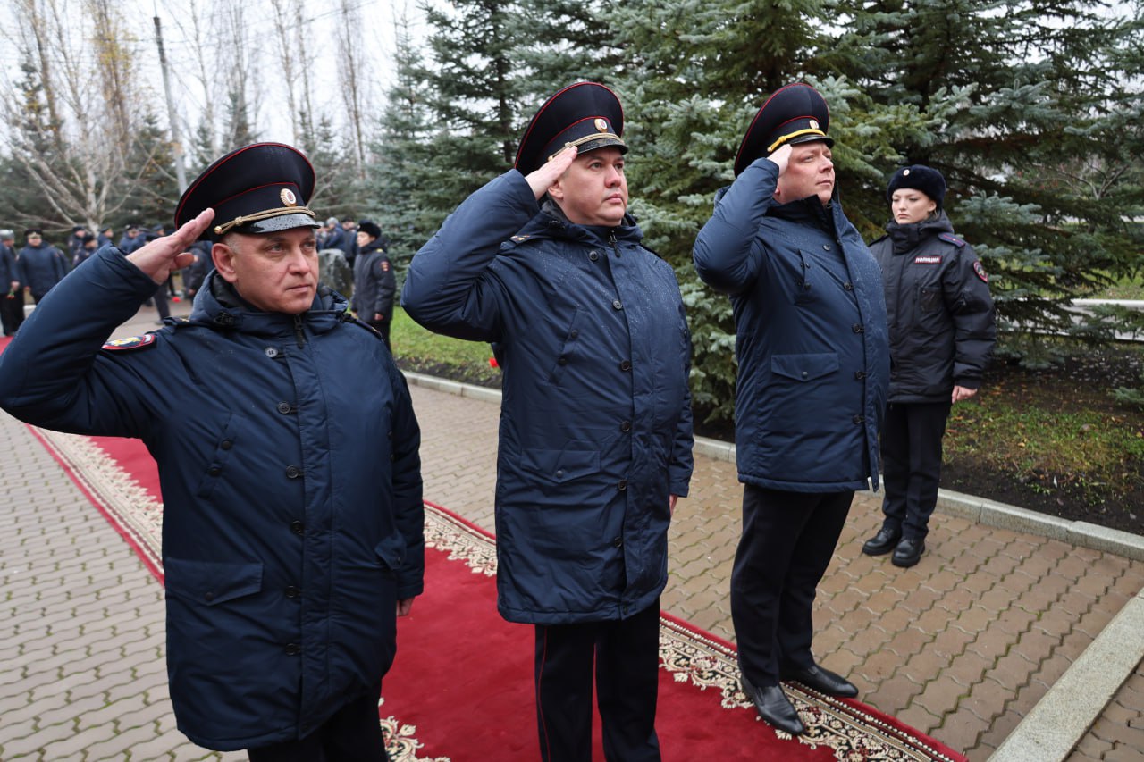 Голосуй за наших!. Поддержите своими голосами участника участкового из города Нефтекамска – участника Всероссийского конкурса МВД РФ «Народный участковый - 2025» Голосуй за наших!. Поддержите своими голосами участника участкового из города Нефтекамска – участника Всероссийского конкурса МВД РФ «Народный участковый - 2025»
