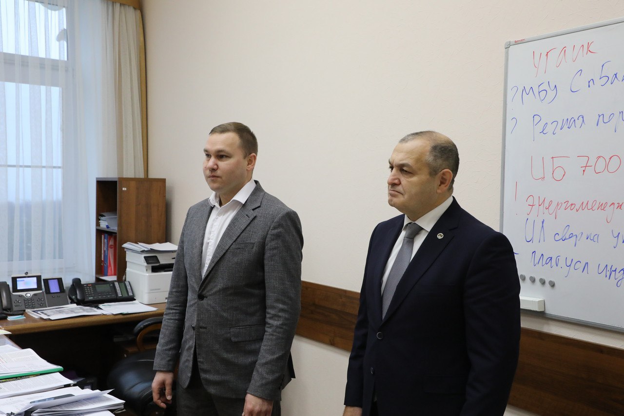 Знакомство с мэрией: школа № 157 Знакомство с мэрией: школа № 157