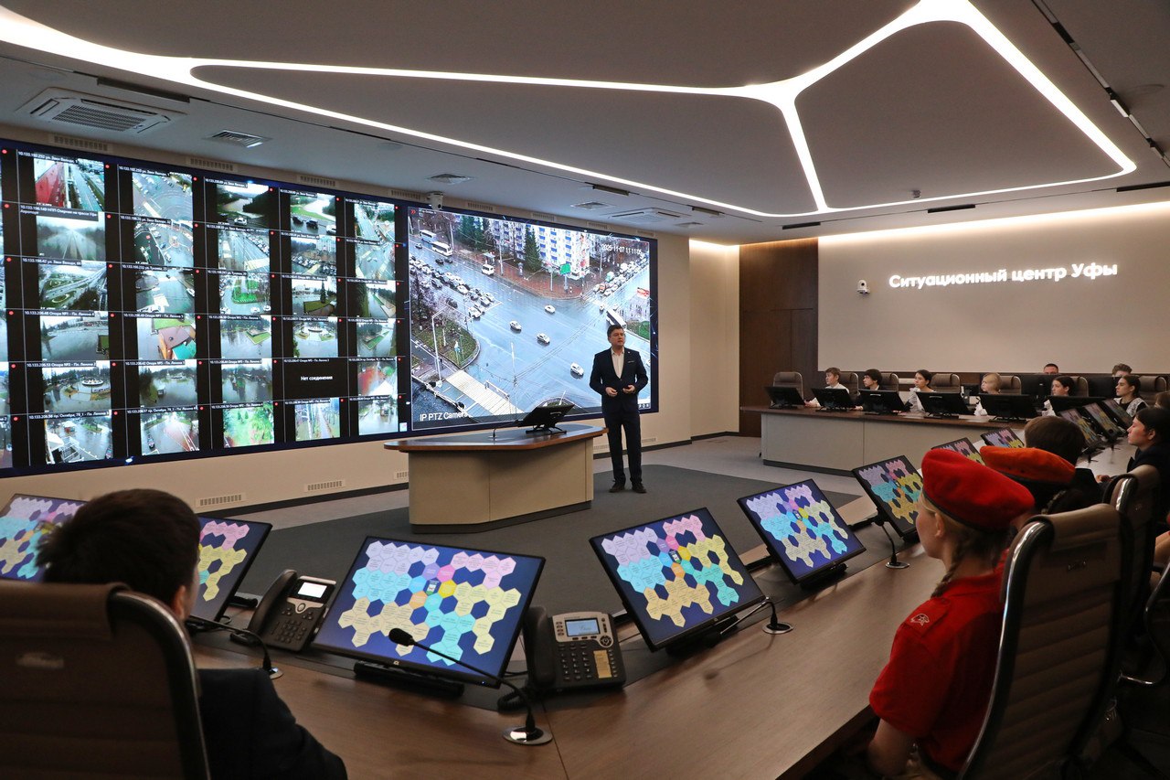 Знакомство с мэрией: школа № 157 Знакомство с мэрией: школа № 157