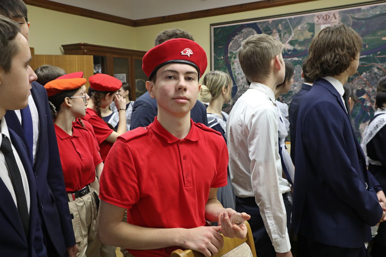 Знакомство с мэрией: школа № 157 Знакомство с мэрией: школа № 157